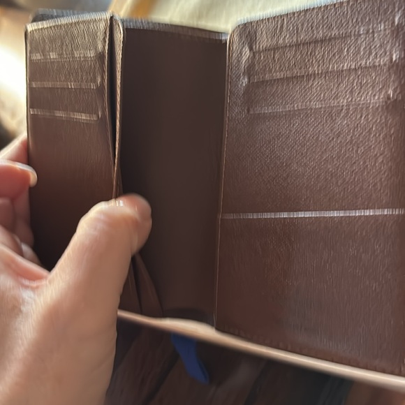 NWOT Louis Vuitton wallet - Picture 6 of 12